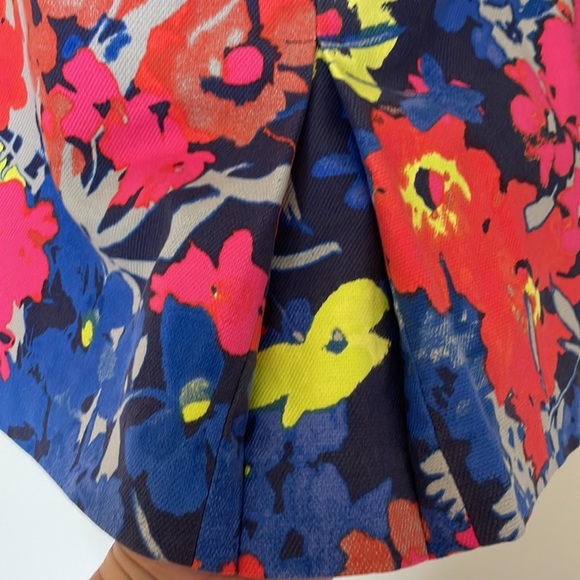 Loft Floral Print Pencil Skirt. Size 10 - Picture 5 of 8